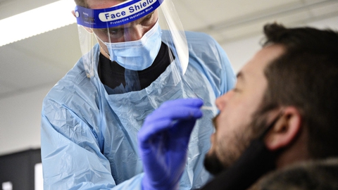 Antallet af positive prøver i lyntest har - bortset fra et enkelt bump - haft kurs nedad siden 16. december, hvilket flugter med udviklingen i de offentlige testcentre, hvor man bruger pcr-test. (Arkivfoto)