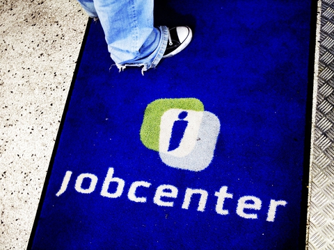 Den borgerlige tænketank CEPOS mener, at vi til en start skal beskære landets jobcentre med en tredjedel. (Arkivfoto: Michael Bothager/MIBO/Ritzau Scanpix)